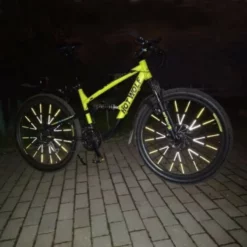 Vélo Original Barrettes Réfléchissantes Colorés Pour Rayons De Vélo 9 Vélo Original Barrettes Réfléchissantes Colorés Pour Rayons De Vélo -Sonnettes et klaxons pour vélo Soldes barrettes reflechissantes colores pour rayons de velo 3