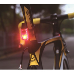 Feu Arrière De Vélo Alcor Moon 9 Feu Arrière De Vélo Alcor Moon -Sonnettes et klaxons pour vélo Soldes feu arriere de velo alcor moon 3