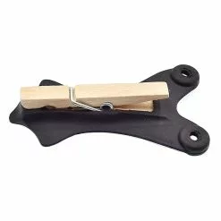 Poupoupidou La Pince à Jupe Magnétique Pour Le Vélo -Sonnettes et klaxons pour vélo Soldes la pince a jupe magnetique pour le velo 4